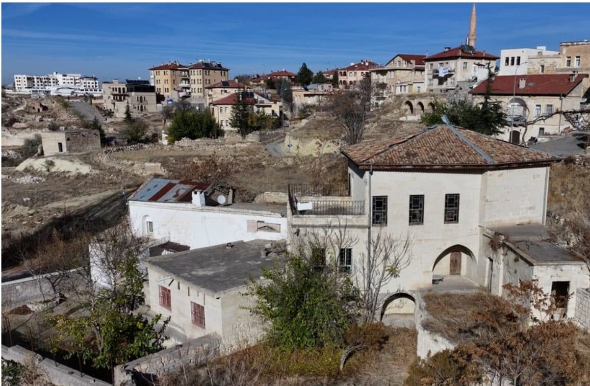 Mustafapaşa'da 7 Odalı Tarihi Başoğlu Konağı — görsel 1