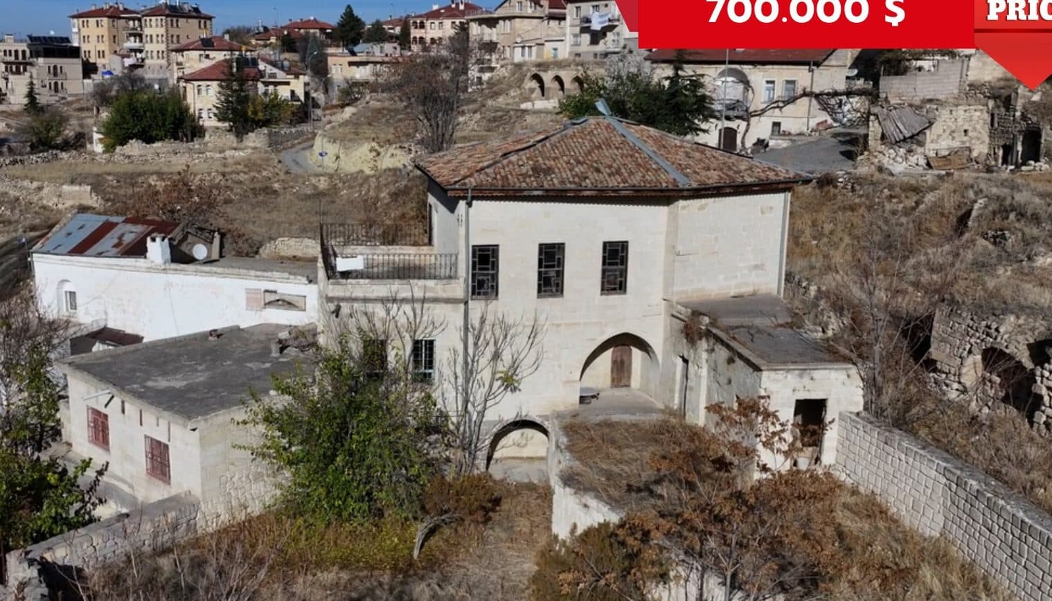 Mustafapaşa'da butik otele dönüşmeyi bekleyen tarihi taş konak